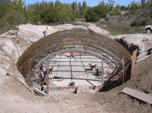 ARTICULO CUEVA-REFUGIO EN ARMONIA CON LA NATURALEZA.