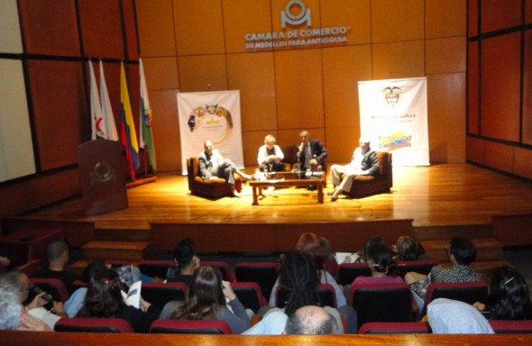EXPOSICION COLECTIVA 2012
